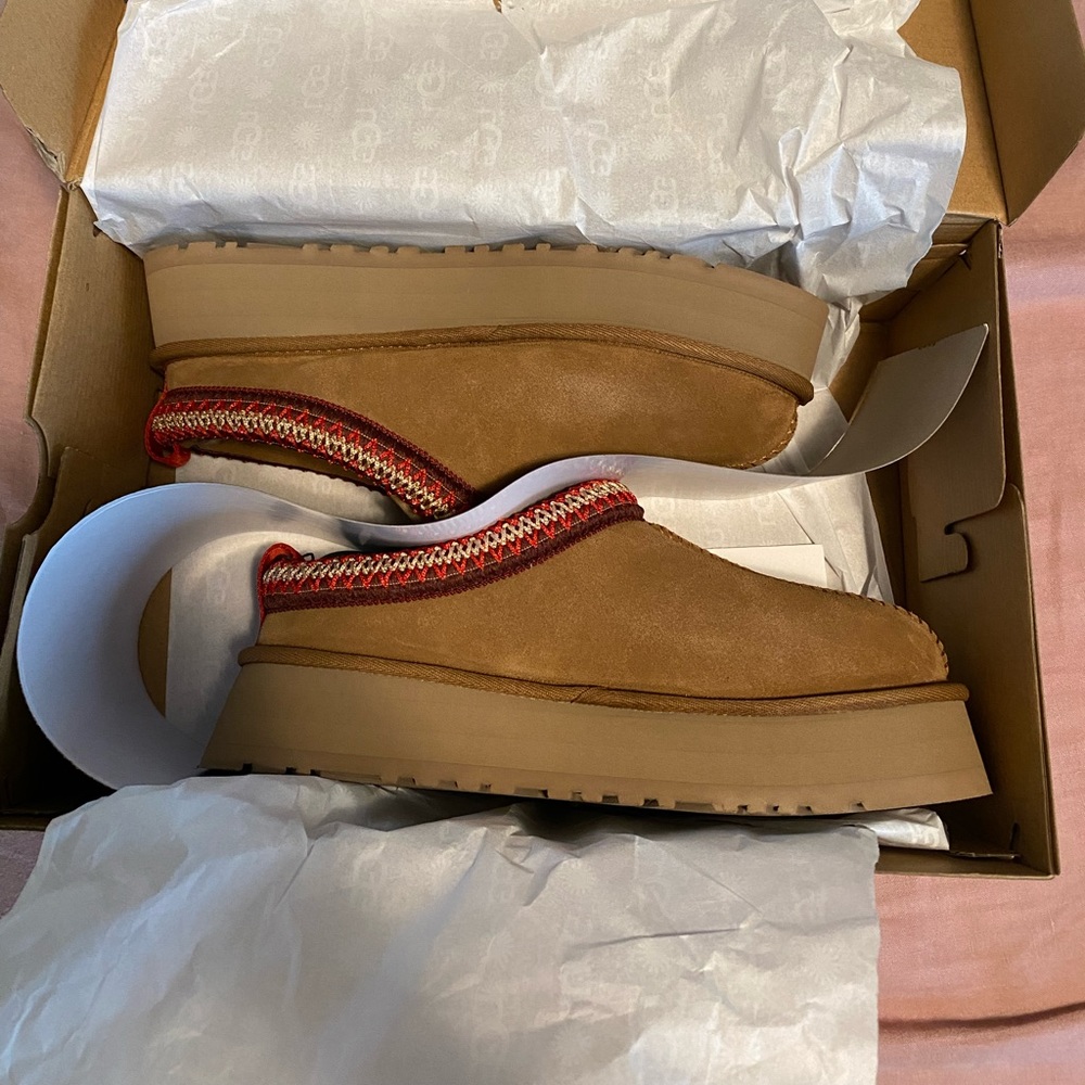 UGG tazz slippers